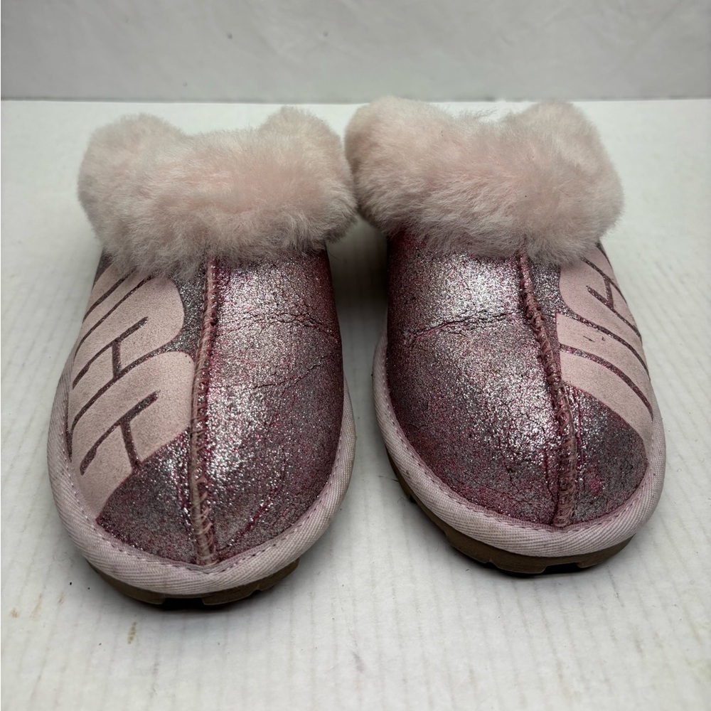 UGG slippers glitter pink, women SZ 7, box 32